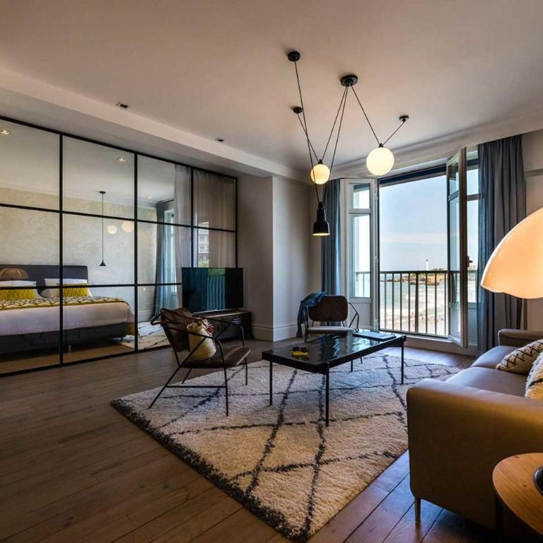 BEACHVIEW KEYWEEK Beachfront Renovated Apartment with Parking in Biarritz - Appartement - 5
