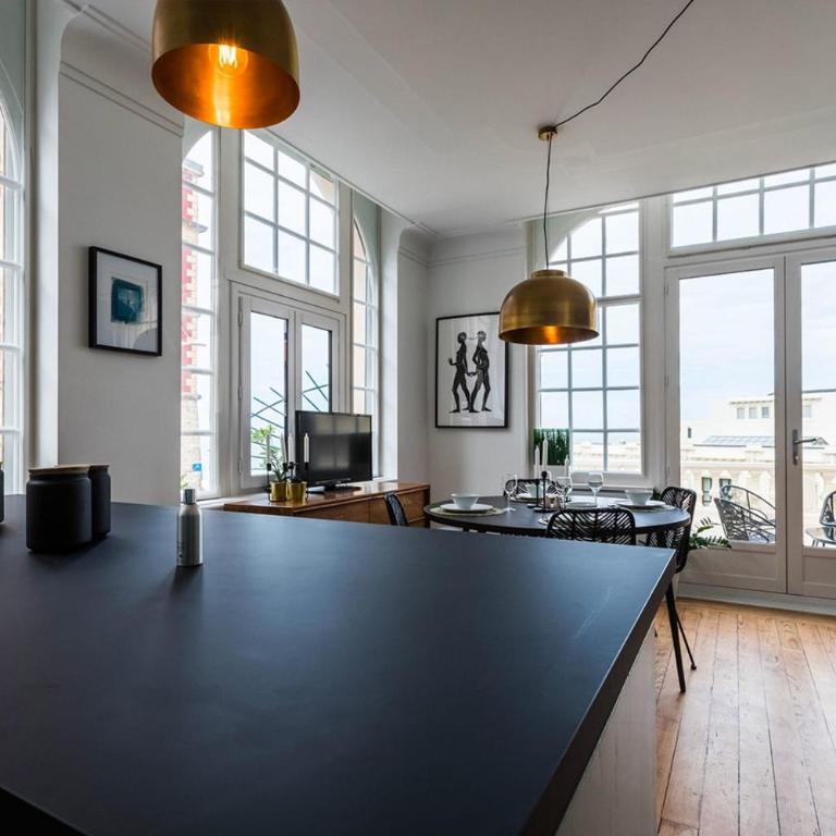 BLUE MOON KEYWEEK Seafront Apt with large Terrace and Parking Biarritz - Appartement - 8