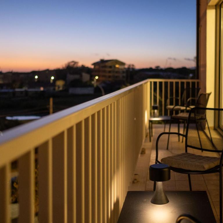 Nautika Suites - Camera Matrimoniale Superior con Balcone - 10