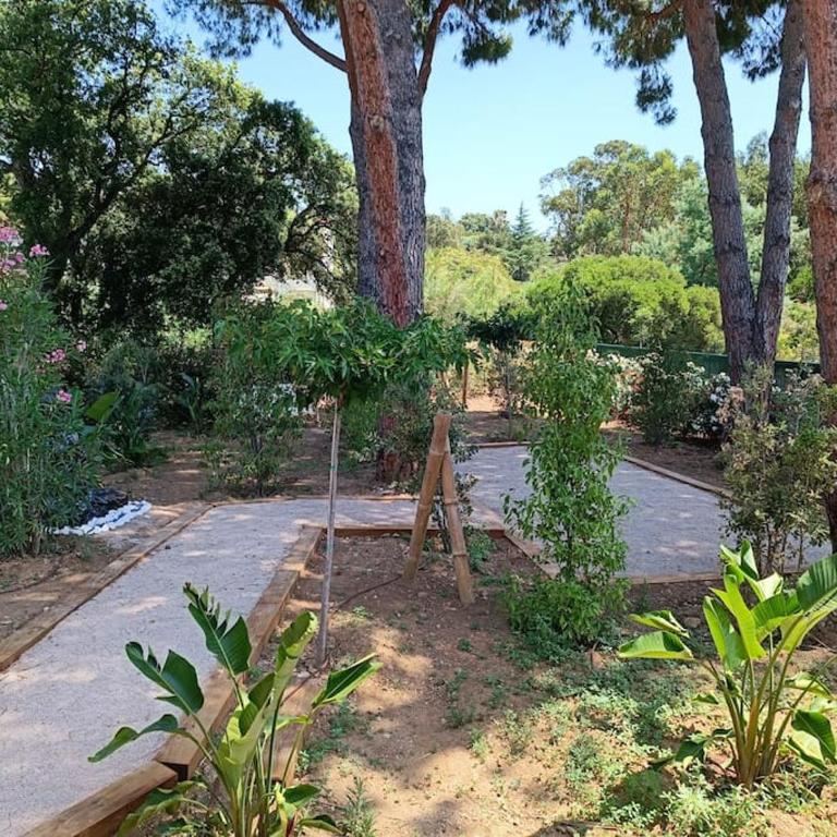 Villa SurgaBali - swimming pool and 300m from the beach - Three-Bedroom Villa - 17