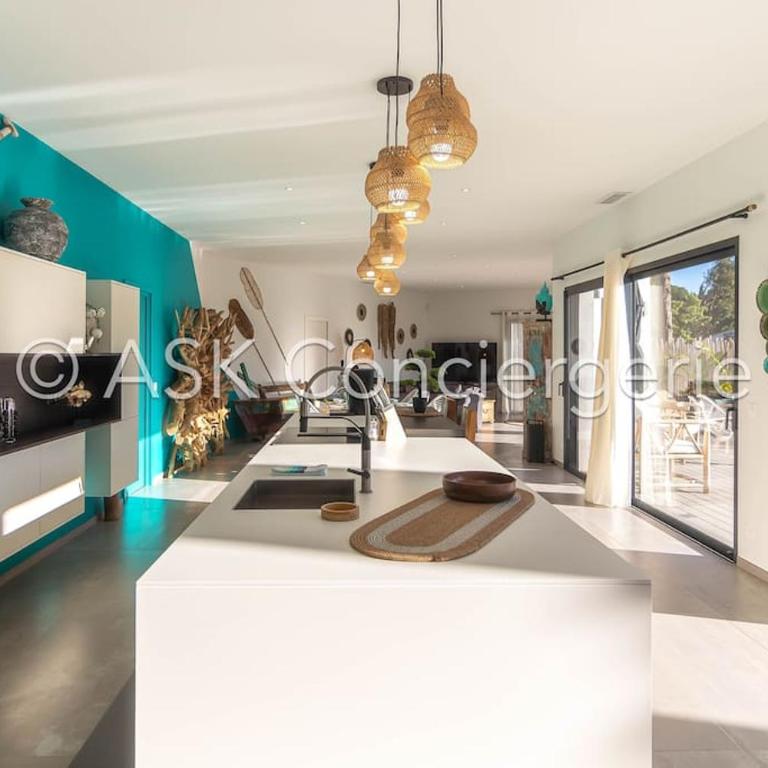Villa SurgaBali - swimming pool and 300m from the beach - Three-Bedroom Villa - 41
