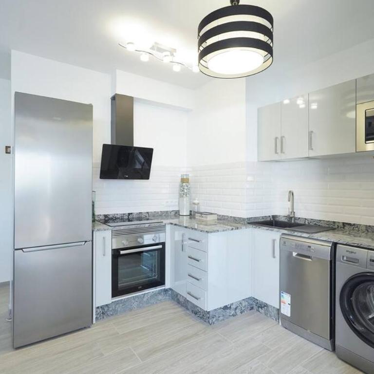 Luxury Solarium, Jacuzzi, A/C and Wi-fi - Apartamento de 2 dormitorios - 21