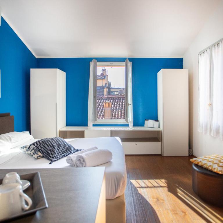 Urbanicooh San Petronio - Torre Asinelli view - One-Bedroom Apartment - 1