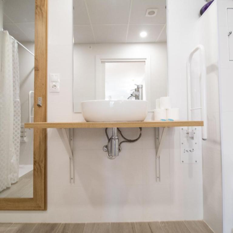 Nautical Flats by Concept - Apartment - Ground Floor - 7