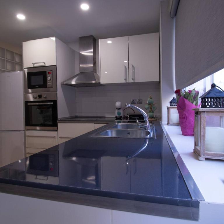 Old Town Flat by Concept Flats - Two-Bedroom Apartment - 24
