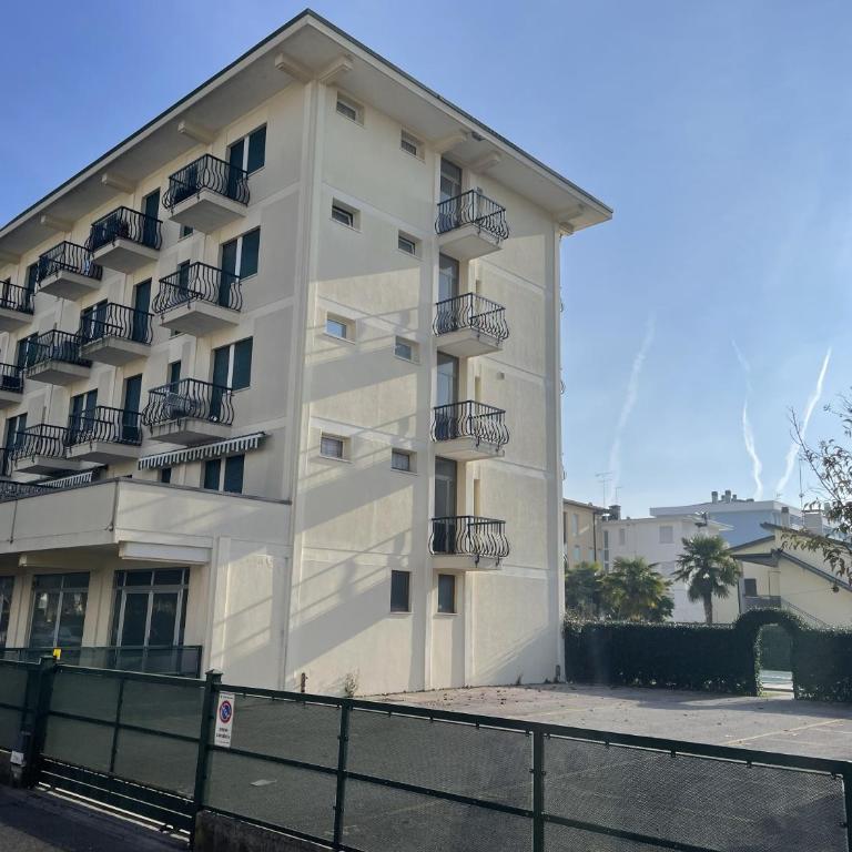 BILOCALE RUBINO CON PISCINA - JESOLO - Appartamento con 1 Camera da Letto - 22