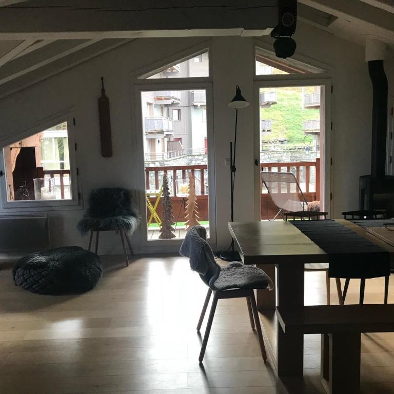 les 7 laux immobilier chalet D - Appartement avec Vue sur la Montagne - 2