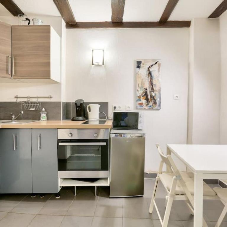 Charming studio historical center of Strasbourg - One-Bedroom Apartment - 13