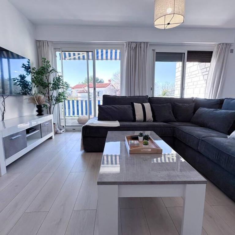 LAVERNE - Stunning Sea View T3 with South-Facing Terrace - Appartement 2 Chambres - 5