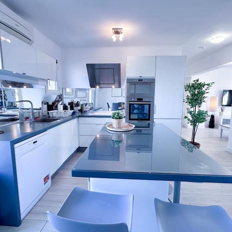 LAVERNE - Stunning Sea View T3 with South-Facing Terrace - Appartement 2 Chambres - 12