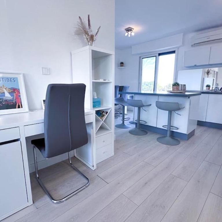 LAVERNE - Stunning Sea View T3 with South-Facing Terrace - Appartement 2 Chambres - 20