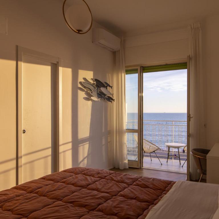 Cas’ A Mare - Beachfront Luxury Suites - Camera Matrimoniale Deluxe con Balcone e Vista Mare - 13