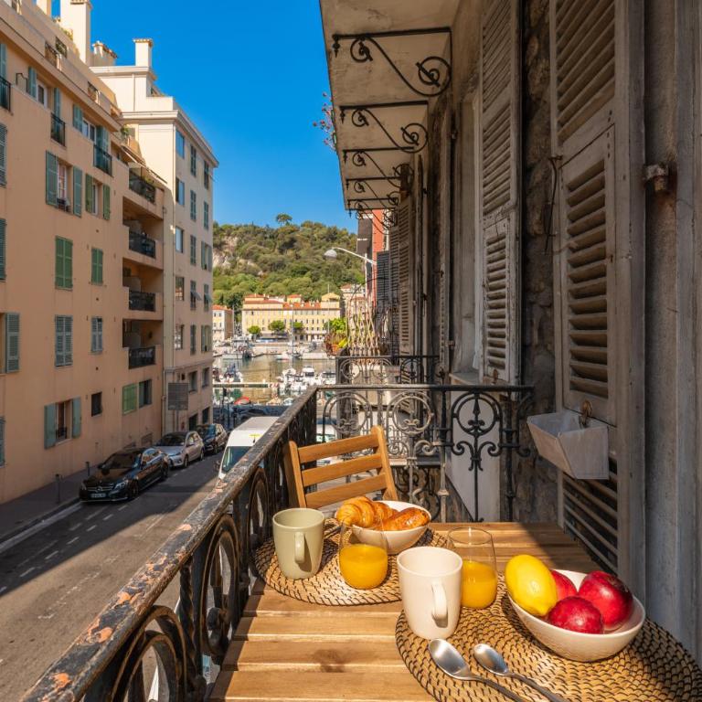 Magnifique 2P avec vue sur le port de Nice - Appartement 1 Chambre - 17