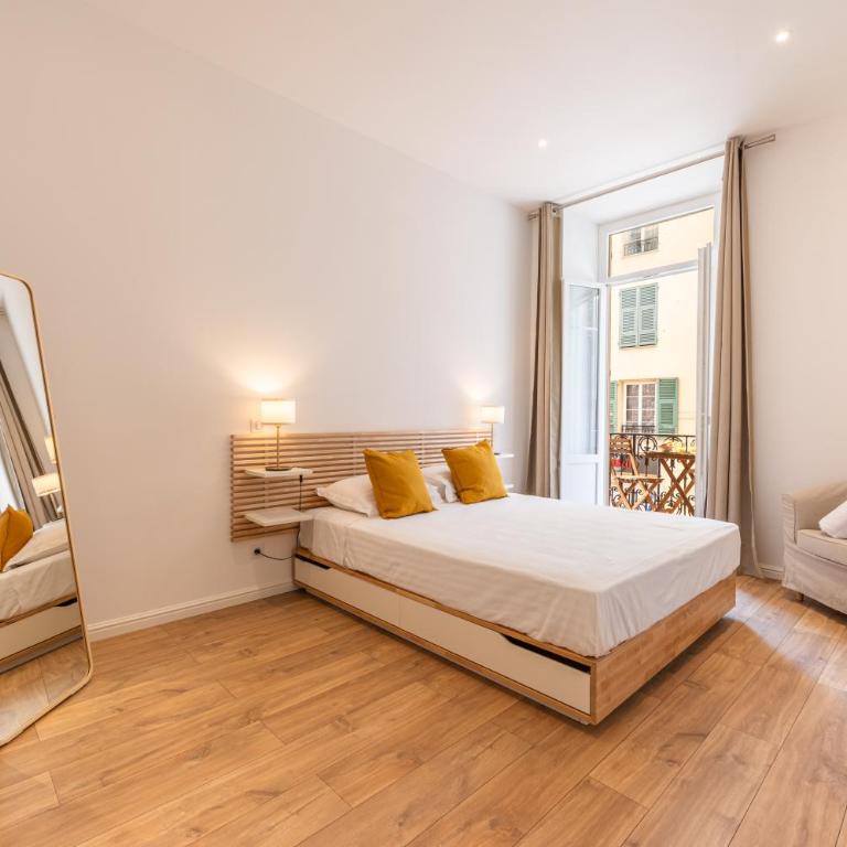 Magnifique 2P avec vue sur le port de Nice - Appartement 1 Chambre - 5