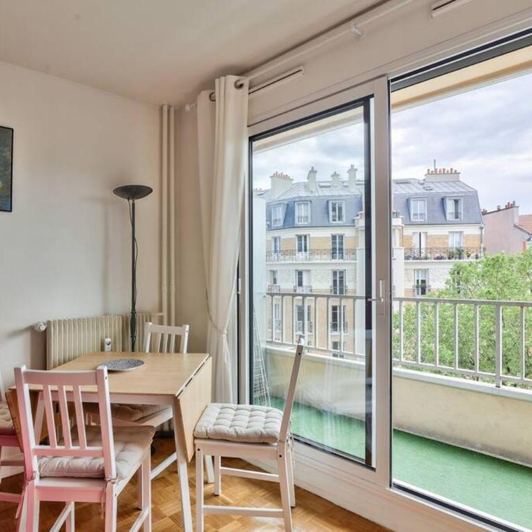 Lovely 1 BR Flat with balcony near metro line 10 - Apartment mit 1 Schlafzimmer - 2