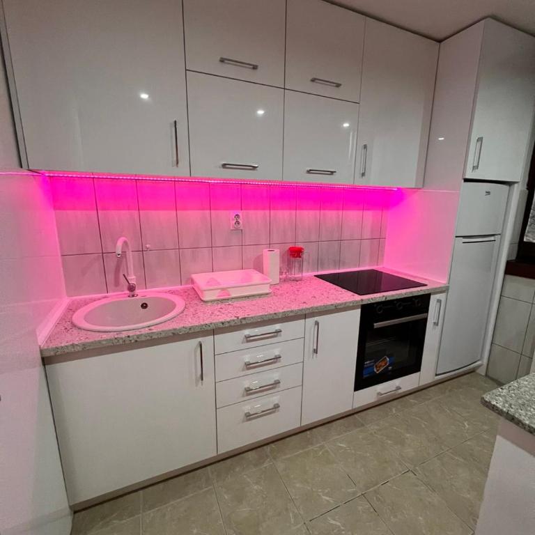 Apartman Lana - One-Bedroom Apartment - 2