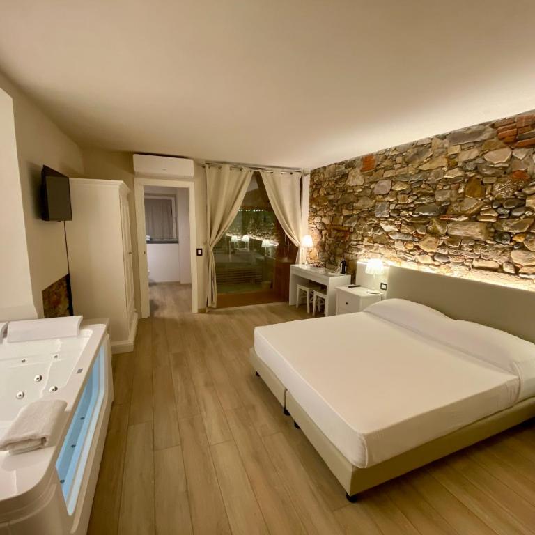 Il Tiglio Jacuzzi&Sauna - Suite King con Vasca Idromassaggio - 3