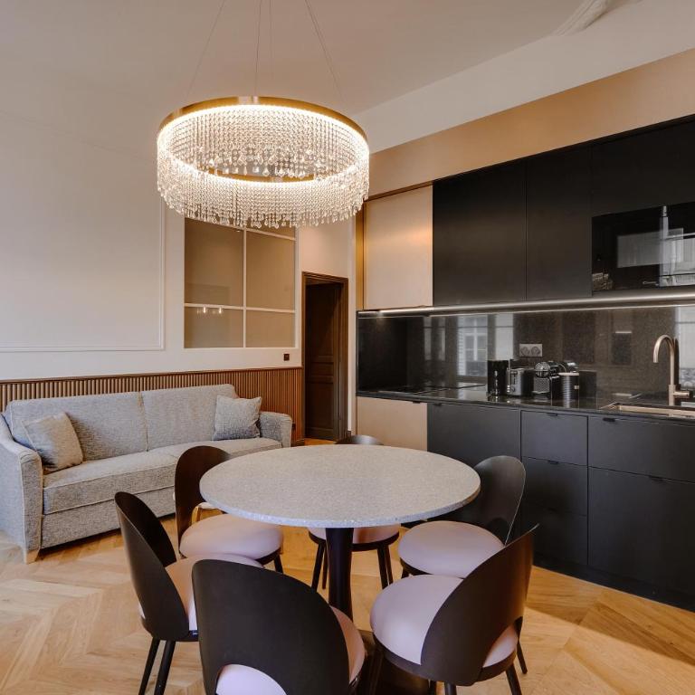 Pick A Flat's Apartments in La Madeleine-Opéra - Rue de l'Arcade - Appartement 2 Chambres - 1