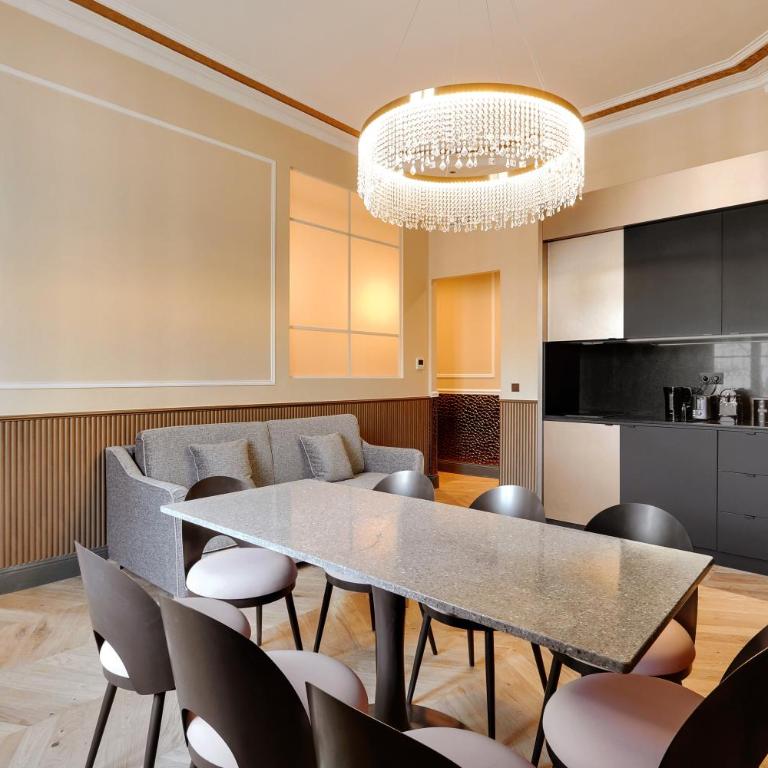 Pick A Flat's Apartments in La Madeleine-Opéra - Rue de l'Arcade - Appartement 3 Chambres - 6