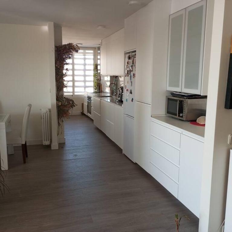 Luxury renovated apartment with terrace in Madrid - Three-Bedroom Apartment - 11
