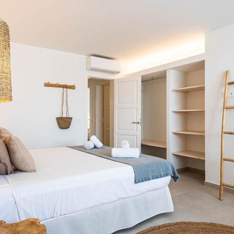 Opulent Son Bou Villa 5 Bedrooms Villa Alis Central Panoramic Sea Views - Villa de 5 dormitorios - 14