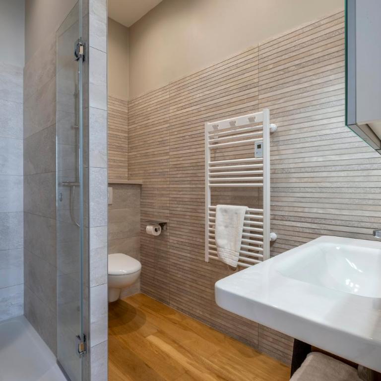 Escale Rochelaise, chambre avec access spa et sauna - Chambre Double avec Salle de Bains Privative - 7