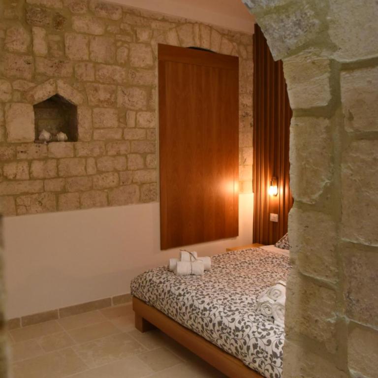 Altemura Suites - Camera Matrimoniale con Vista Mare - 9