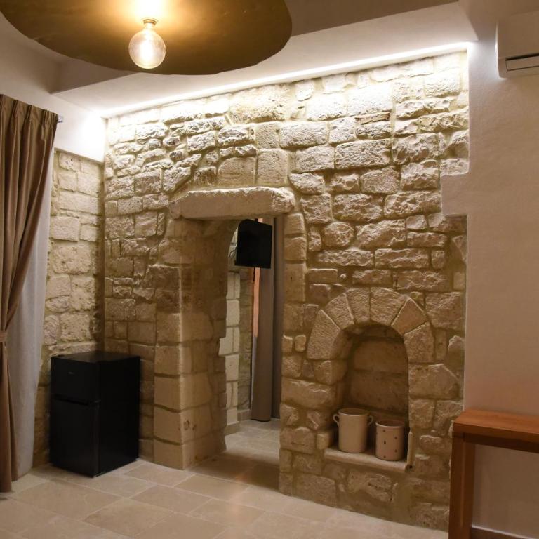 Altemura Suites - Camera Matrimoniale con Vista Mare - 10