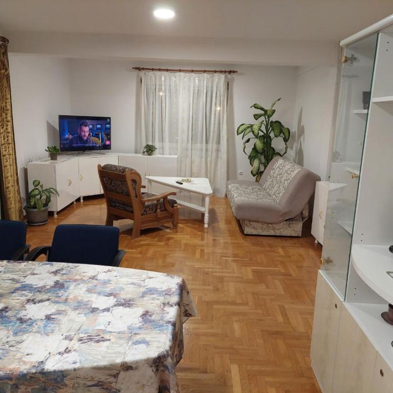 Aleksandar - Apartman sa 2 Spavaće Sobe - 2