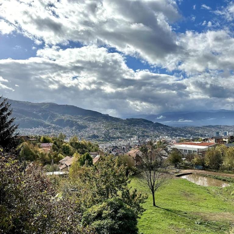 villa America - Dvokrevetna Soba sa Bračnim Krevetom i Pogledom na Park - 19