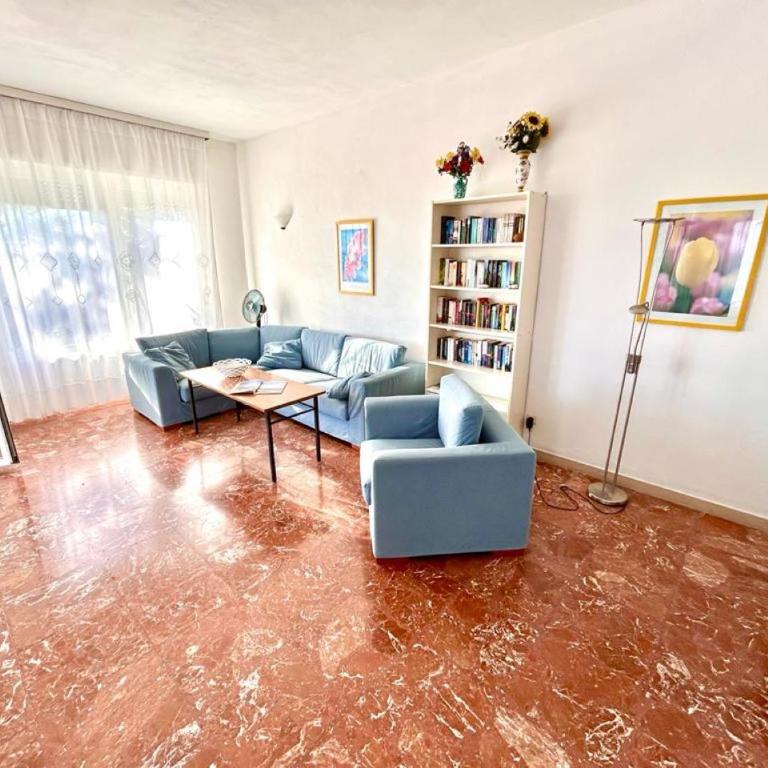 Villa Renata, bellissima villa con terrazzo vista mare e spiaggia inclusa - Casa Vacanze - 9