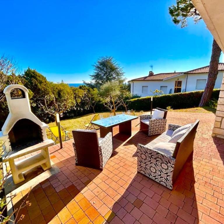 Villa Renata, bellissima villa con terrazzo vista mare e spiaggia inclusa - Casa Vacanze - 2