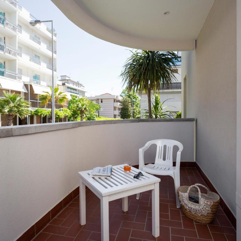 Residenza Levante - One-Bedroom Apartment - 6