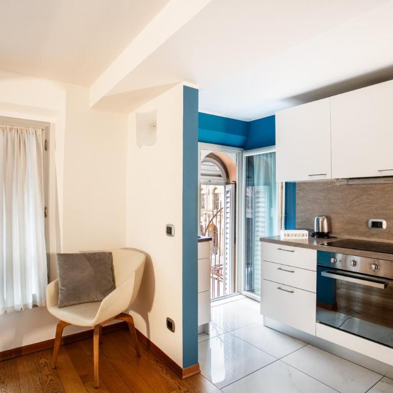 Urbanicooh Asinelli - Balcony on Piazza Maggiore - Two-Bedroom Apartment - 8
