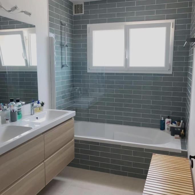 Les Issambres - 8 pers, piscine privée, belle vue mer - Villa avec Piscine Privée - 37