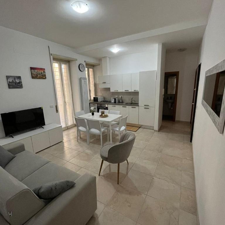 Monti Deluxe Apartment - Two-Bedroom House - 2