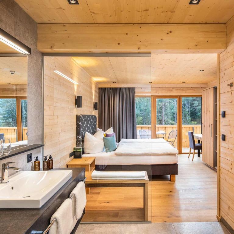 Hotel Gasthof Stuibenfall - Deluxe Doppelzimmer mit Balkon - 2