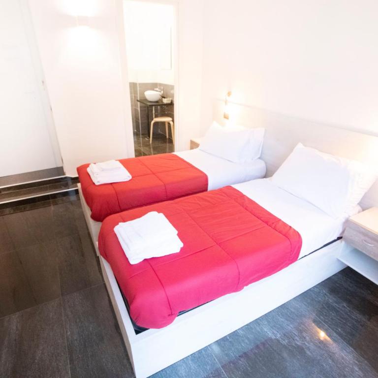 Hall inn B&B in Chiostro - Camera Matrimoniale/Doppia con Letti Singoli con Bagno Privato - 1