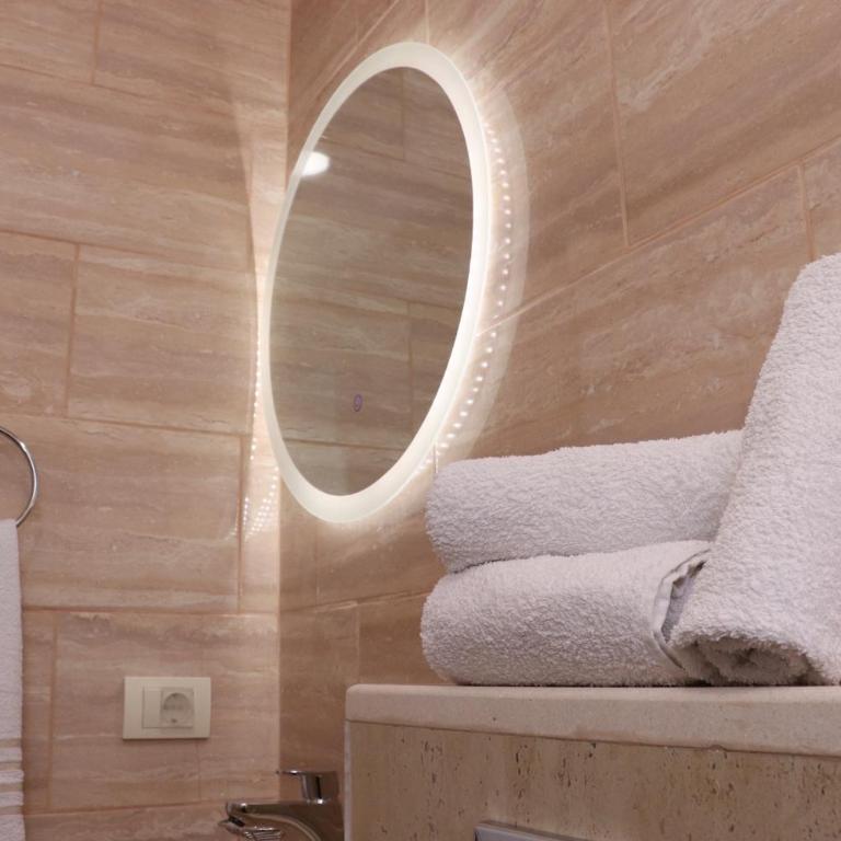 Gjinaj Apartments - Studio - 12