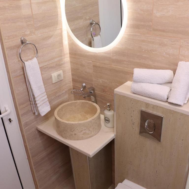 Gjinaj Apartments - Studio - 11