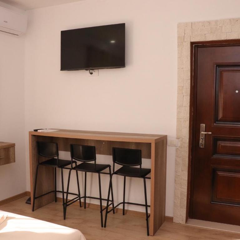 Gjinaj Apartments - Studio - 7