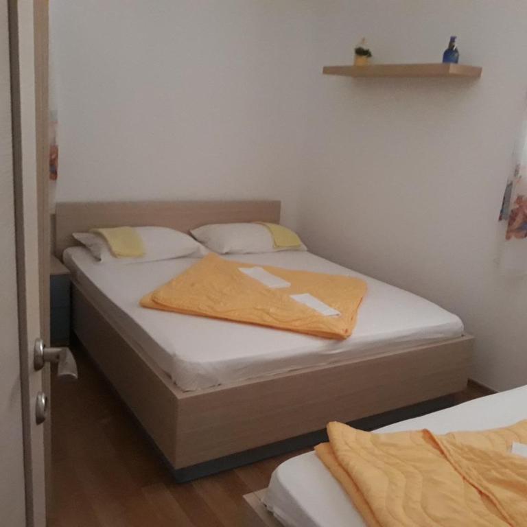 APARTMAN PAVLE - Two-Bedroom Apartment - 3