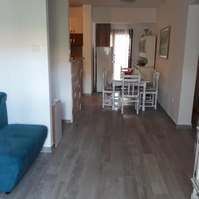 APARTMAN PAVLE - Two-Bedroom Apartment - 8