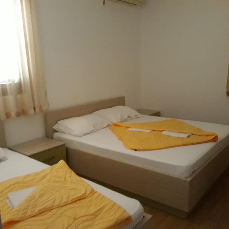APARTMAN PAVLE - Two-Bedroom Apartment - 11