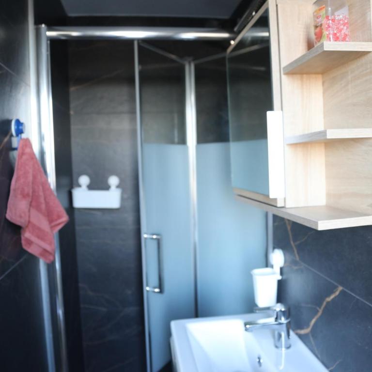 Charmant studio en centre-ville - Apartment mit 1 Schlafzimmer - 17