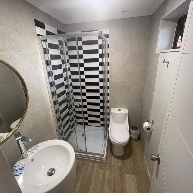 HOSTAL LA MODERNA - Standard Double Room - 15