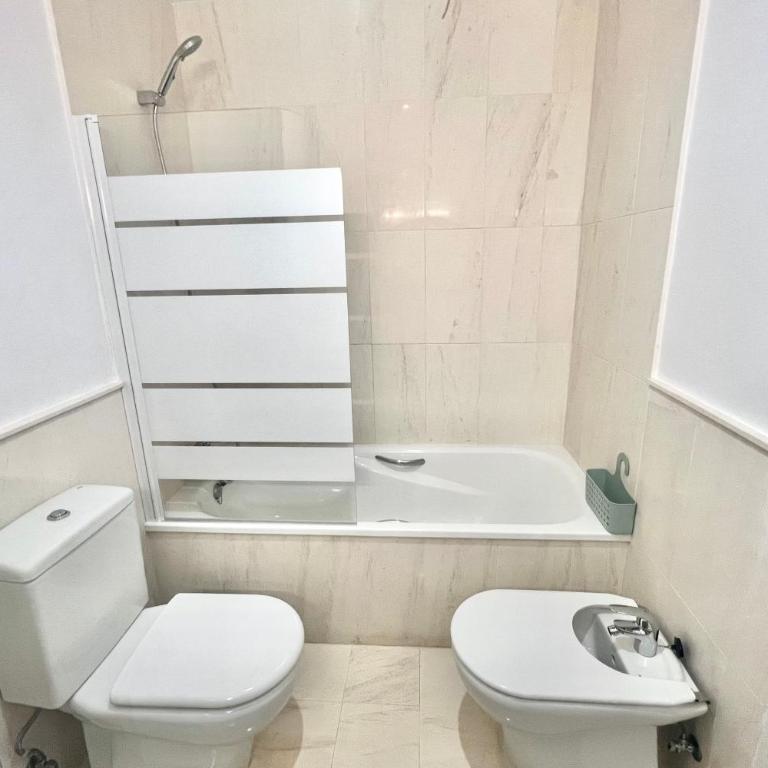 MI CAPRICHO Beachfront 400 - Apartment With Sea Views Costa del Sol - Two-Bedroom Apartments - 37