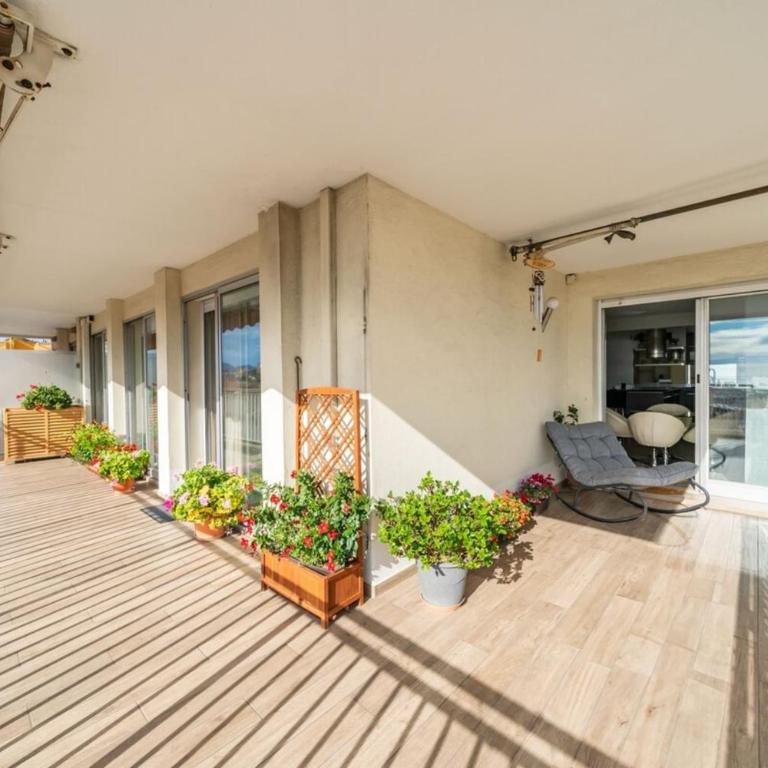 Superbe appartement 5 pièces avec vue mer à Cannes - Appartement - 13