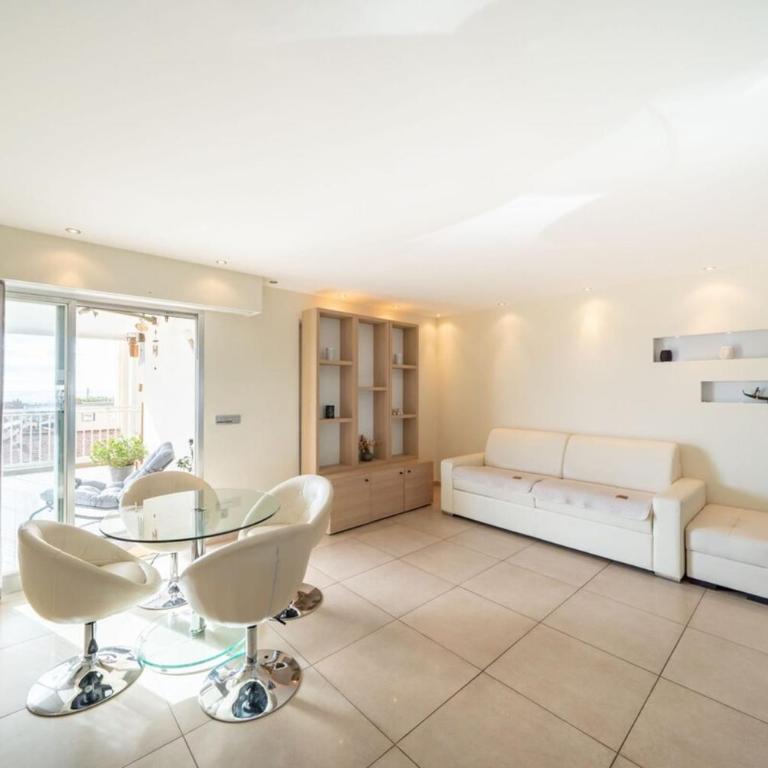 Superbe appartement 5 pièces avec vue mer à Cannes - Appartement - 10