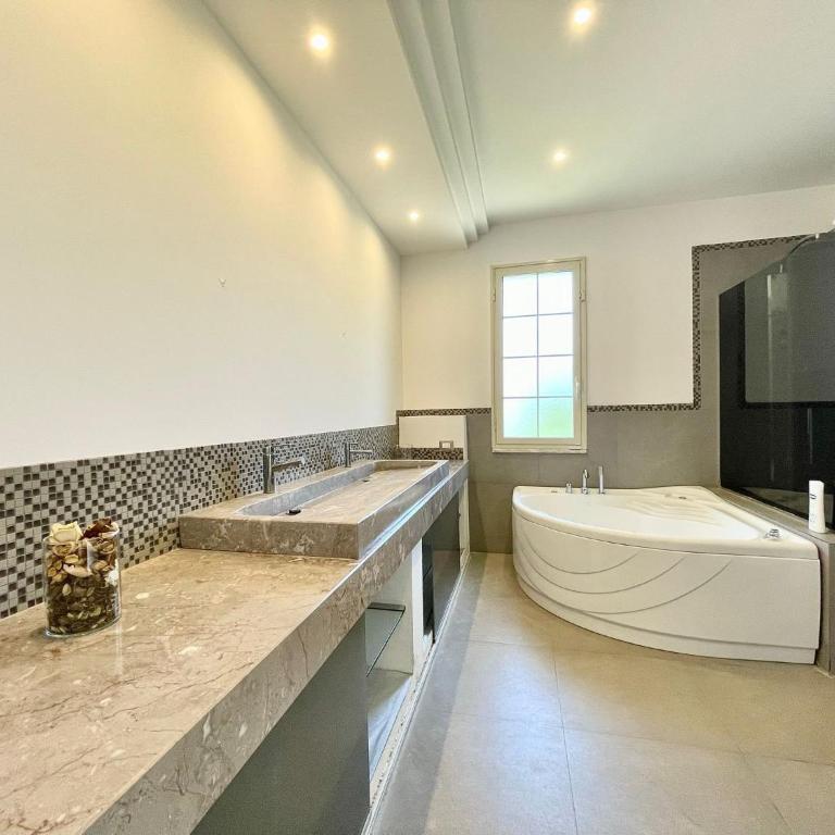 Villa Rachele con piscina - Maison de Vacances 4 Chambres - 37